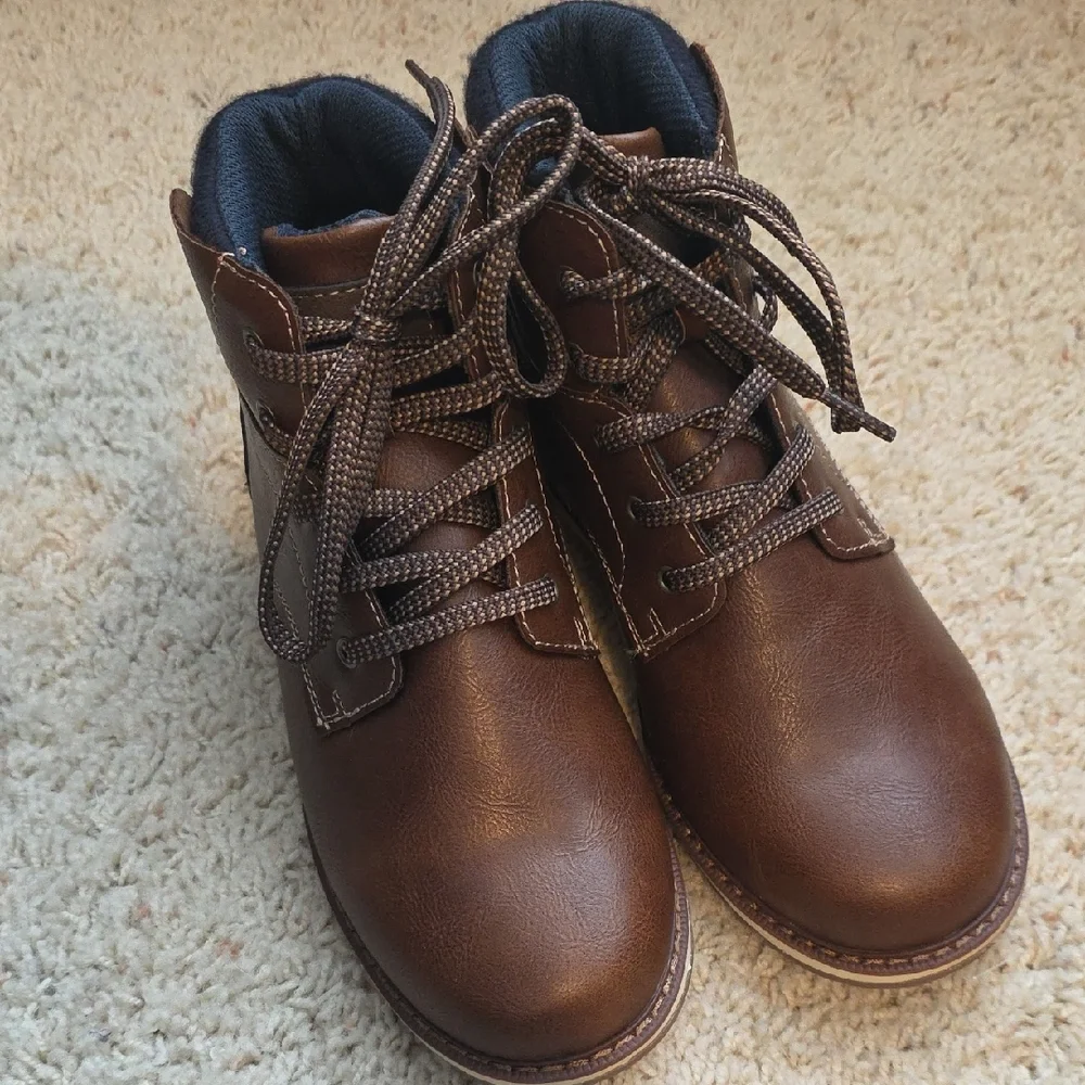 Falls Creek Dark Brown Boys Lace-Up Boots Size 5